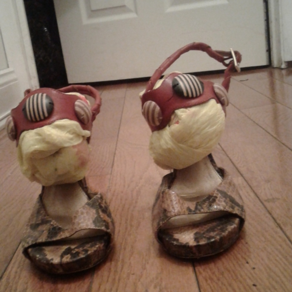 Women heels